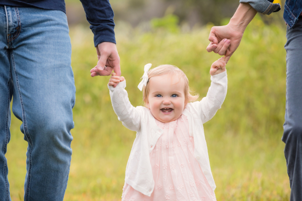 babyportraitsinflowerfield_4