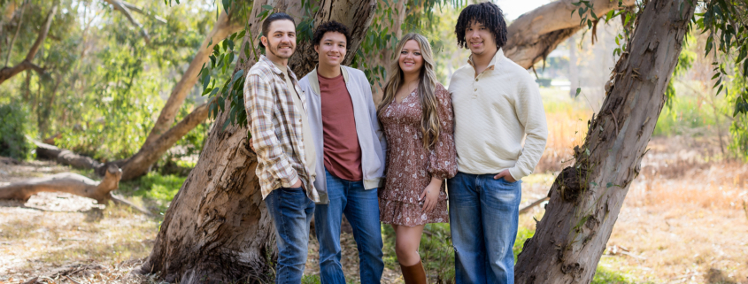 All the siblings portraits in Huntington Beach Central park.